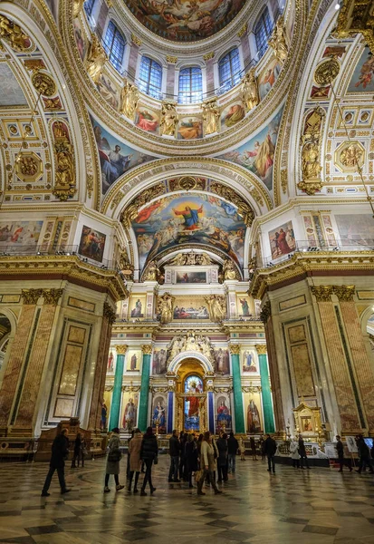 San Petersburgo Rusia Octubre 2016 Gente Visita Catedral San Isaac — Foto de Stock