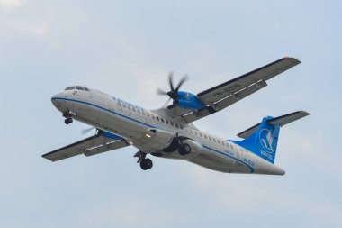 (Sgn Saigon havaalanına iniş uçak) 