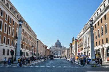 Aziz Petrus Meydanı ve Bazilikası manzarası