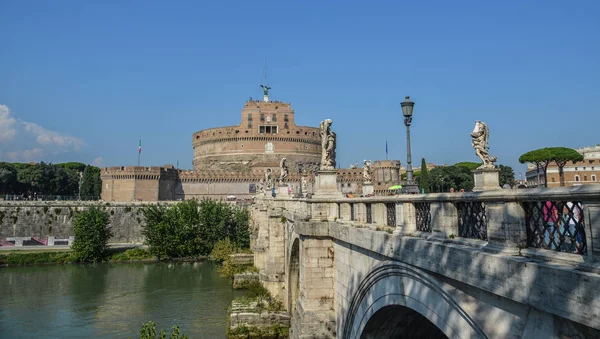 Castel Sant Angelo z rzeką Tyber — Zdjęcie stockowe