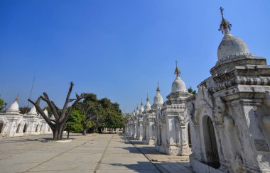 kuthodaw pagoda anıt, myanmar içinde 