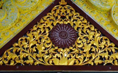 Kuthodaw Pagoda 'nın ahşap süslemeleri