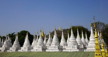 kuthodaw pagoda anıt, myanmar içinde 