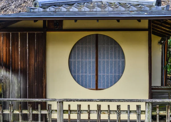 Dřevěný dům v Kjótu, Japonsko — Stock fotografie