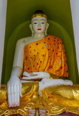 Shwedagon Pagoda Buda heykeli 