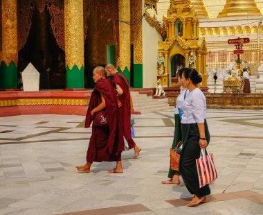 Dualar Shwedagon Pagoda ziyaret 