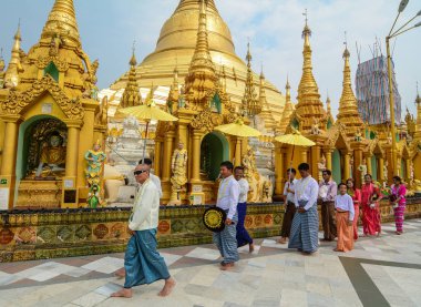 Dualar Shwedagon Pagoda ziyaret 