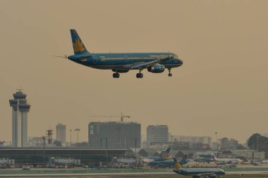 Havaalanında açılış yolcu uçak 