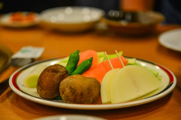 Cena giapponese al ristorante locale — Foto Stock