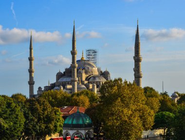 Türkiye 'nin İstanbul kentindeki ünlü mavi cami