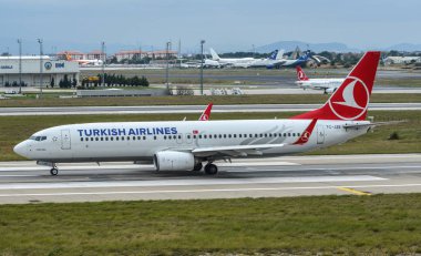 Uçak havaalanına piste Taksilemek 
