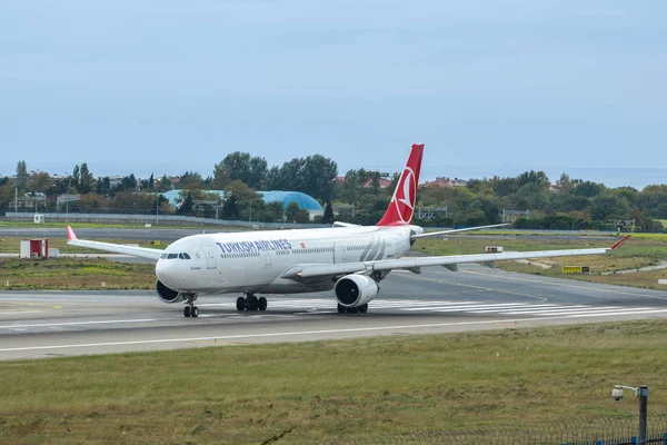 Uçak havaalanına piste Taksilemek 