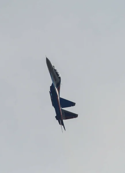 Су-30sm винищувач в Лангкаві аеропорт — стокове фото
