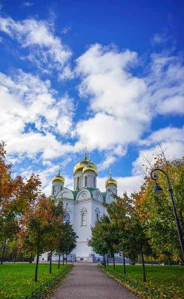 Catedral de Santa Catarina na cidade de Pushkin — Fotografia de Stock