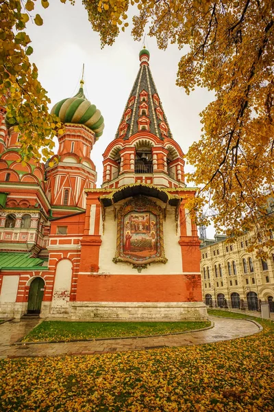 Catedral de São Basílio em Moscou, Rússia — Fotografia de Stock