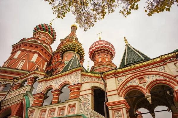 Catedral de São Basílio em Moscou, Rússia — Fotografia de Stock