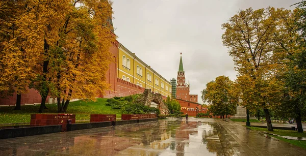 Vista del Palacio del Kremlin de Moscú —  Fotos de Stock