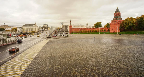 Palacio del Kremlin de Moscú y Plaza Roja — Foto de Stock