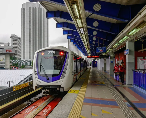 Malaisie Train de transport en commun rapide (MRT) — Photo