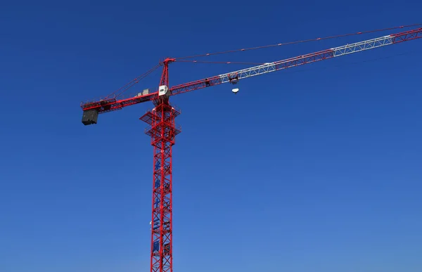 A crane at construction site — Stock Photo, Image
