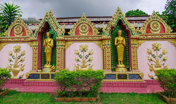 Socha Boží v buddhistickém chrámu — Stock fotografie