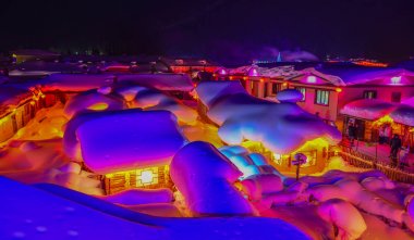 Harbin, Çin 'de gece kar Köyü 