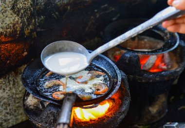 Yemek Vietnam geleneksel deniz ürünleri pancake 