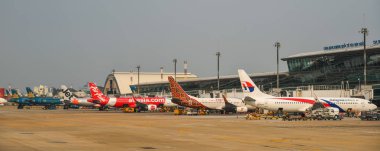 Havaalanında yolcu uçakları yerleştirme 