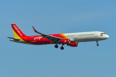 Tan Son Nhat Havaalanı iniş uçak