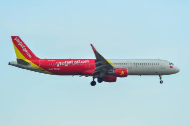 Tan Son Nhat Havaalanı iniş uçak