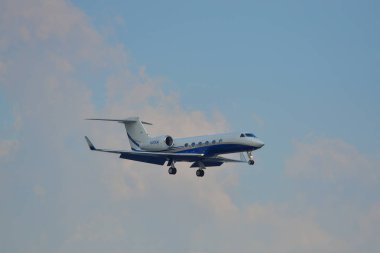 Tan Son Nhat Havaalanı iniş uçak