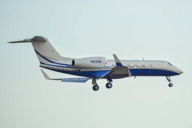 Tan Son Nhat Havaalanı iniş uçak