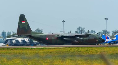 Langkawi Havaalanı 'nda Lockheed C-130h Hercules 