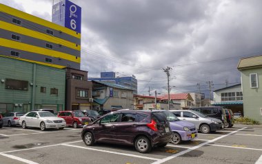 Aomori, Japonya'da otopark 