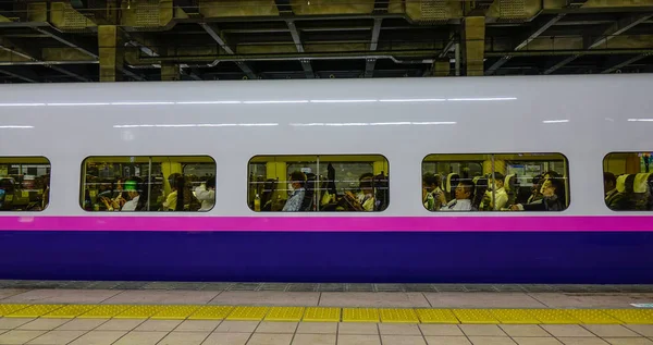 Stazione di Shinkansen a Tokyo, Giappone — Foto Stock