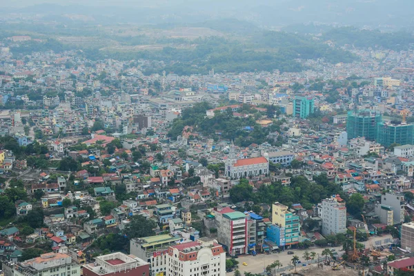Letecký pohled na ha dlouhé město, Vietnam — Stock fotografie