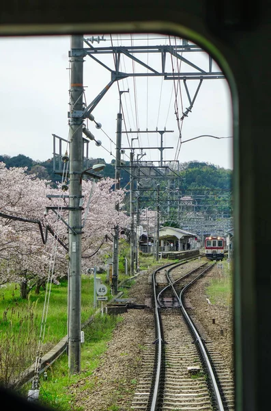 Järnvägsspår på landsbygden i Osaka, Japan — Stockfoto