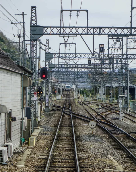 Caminhos-de-ferro na zona rural de Osaka, Japão — Fotografia de Stock