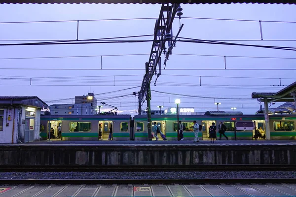 Железнодорожная станция в Осаке — стоковое фото
