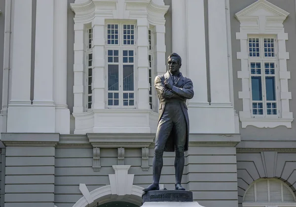 Sir Stamford Raffles Heykeli