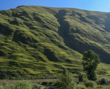 Garze Tibet, Çin'in dağ manzarası