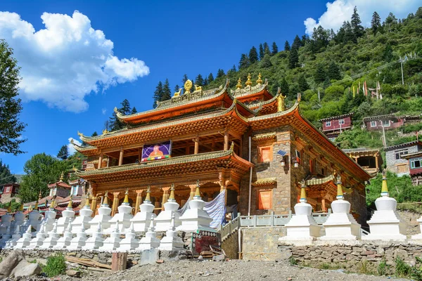 Tibetský chrám v Daochengu, Čína — Stock fotografie