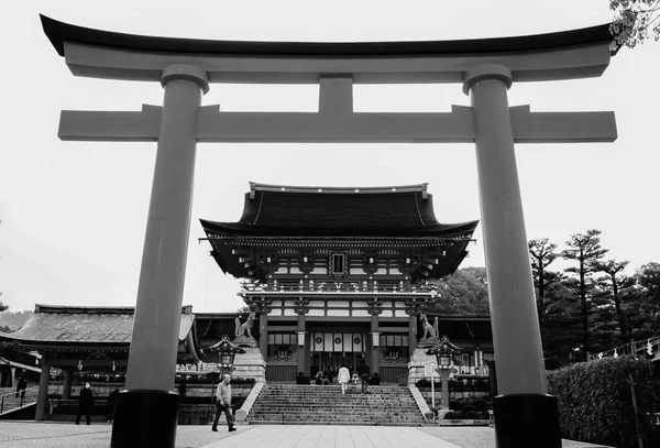 Senbon torii στο τέμενος Φουσίμι Ινάρι Ταϊσα — Φωτογραφία Αρχείου