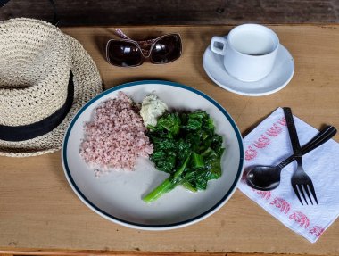 Kahvaltıiçin geleneksel vegan yemek 