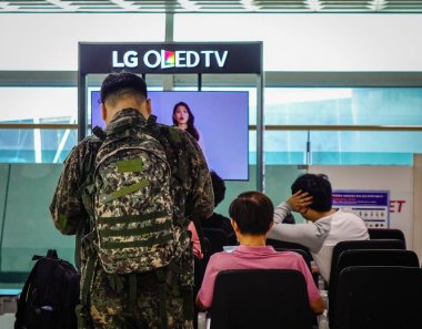 Güney Kore'de Jeju Havaalanı'nda bekleme odası 