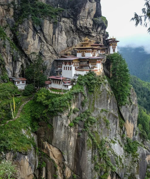 Taktsang Monastery (Tiger Nest) in Bhutan — Stock Photo, Image