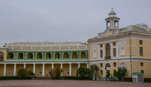 Павловська палаці в Санкт-Петербург, Російська Федерація — стокове фото