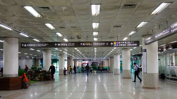 Interno dell'Aeroporto di Incheon — Foto Stock