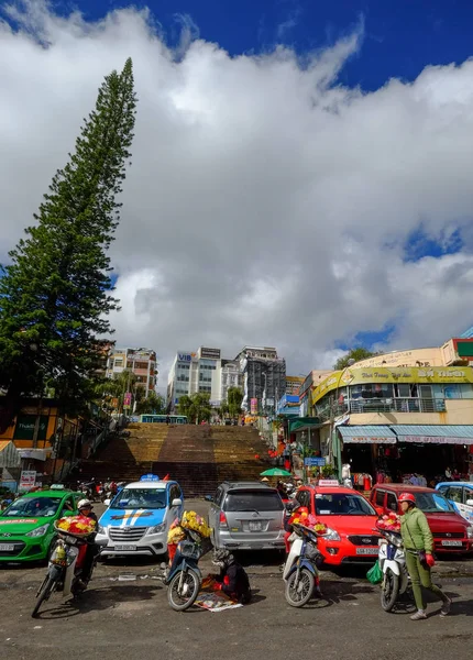 Calle cerca del mercado principal en Dalat, Vietnam —  Fotos de Stock