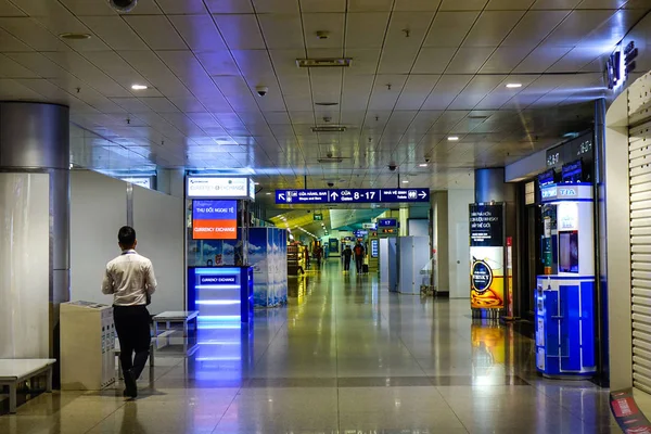 Interieur van Tan Son Nhat Airport — Stockfoto